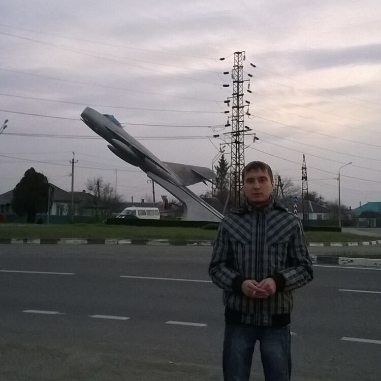  18409033  Jeka, 37 ,    