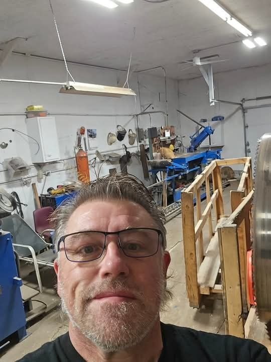  51989423   , 58 ,    Stratford