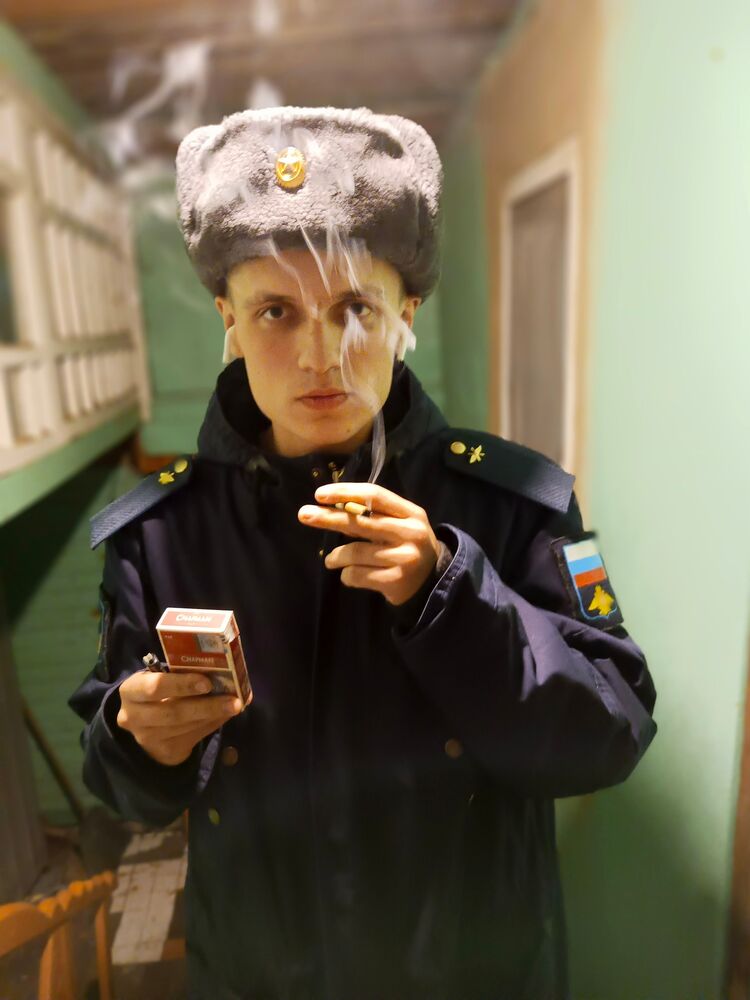  46838283  , 23 ,    