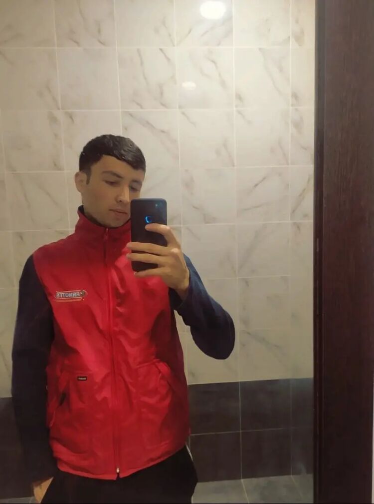  49917803  , 24 ,    -