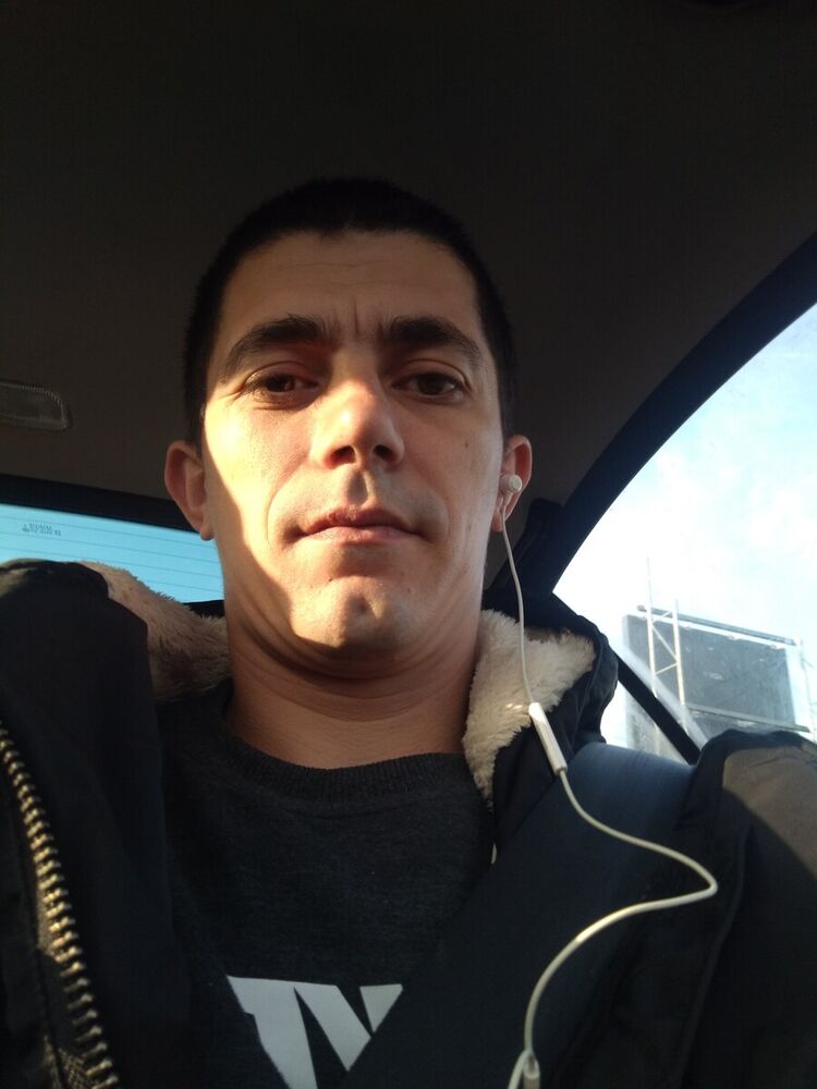  Stuttgart,   , 39 ,   