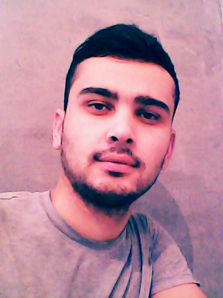  ,   Idris, 20 ,   ,   