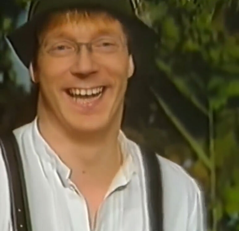  Broken Arrow,   Bynx, 33 ,   ,   