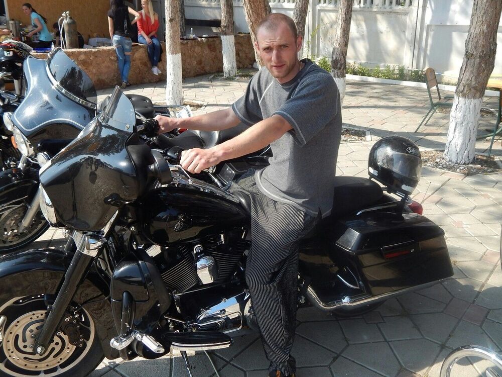 ,   Alex, 35 ,   , 