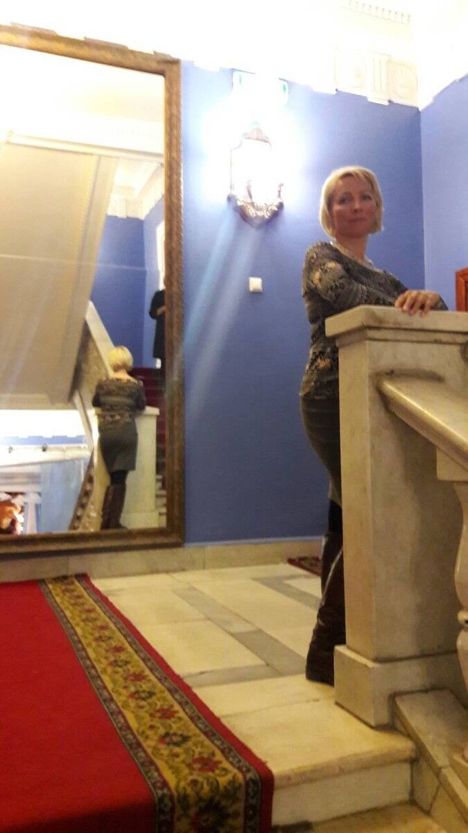  ,   Mila, 57 ,     , c 