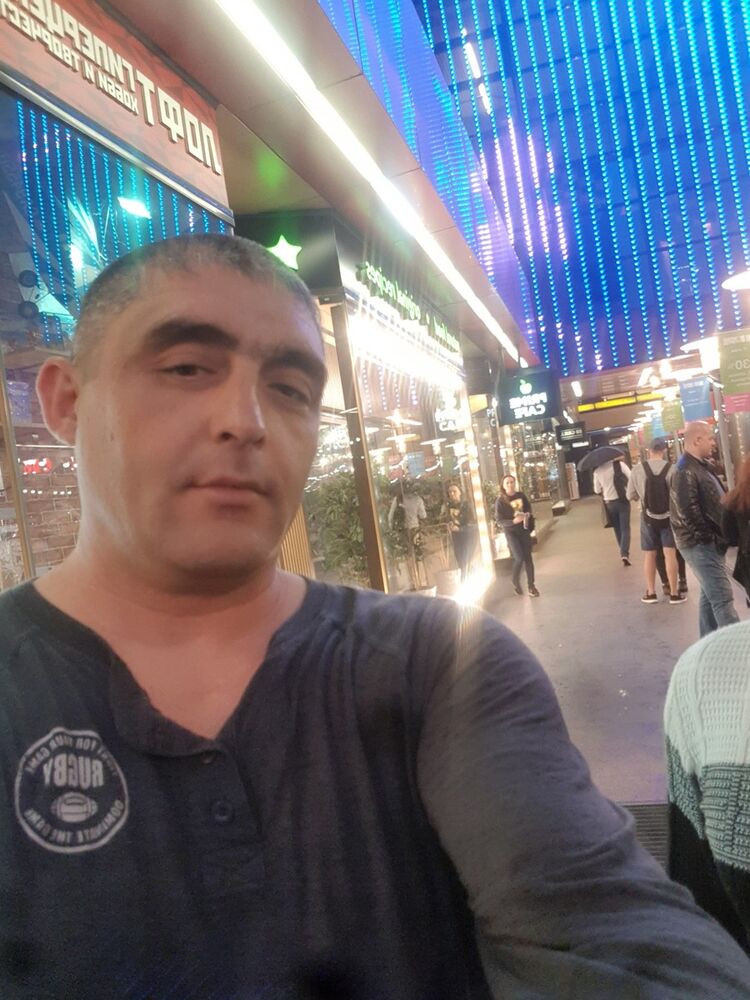  17057143  RENAT, 45 ,     