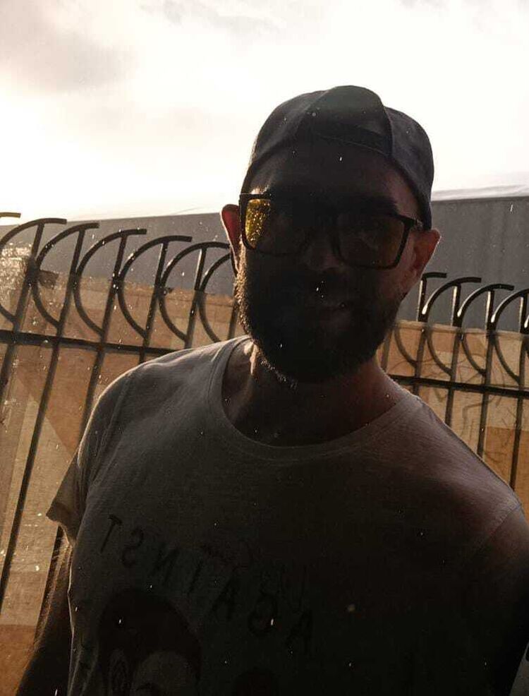 52729083  , 31 ,    