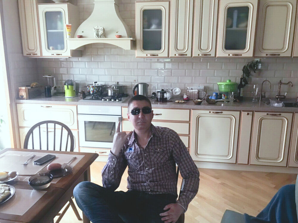  ,   Oleg, 39 ,   ,   , c 