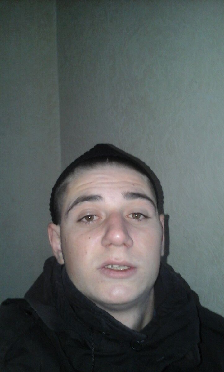  11485933  Vetik, 29 ,    