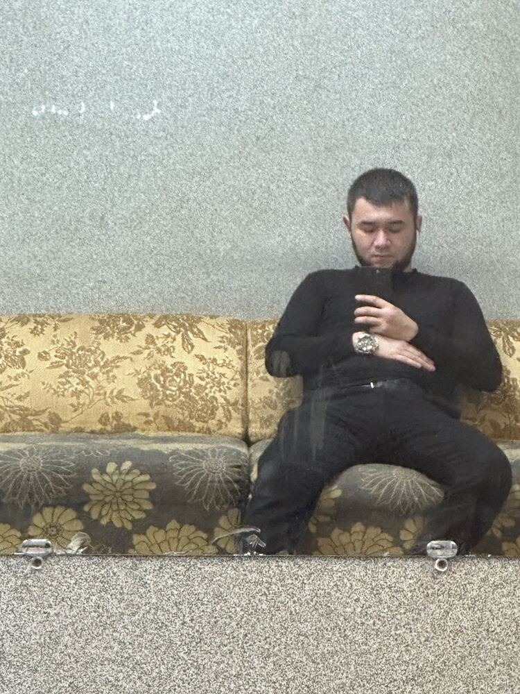  44520723  , 27 ,    