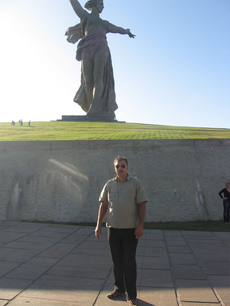  30081453  Sergei, 49 ,    
