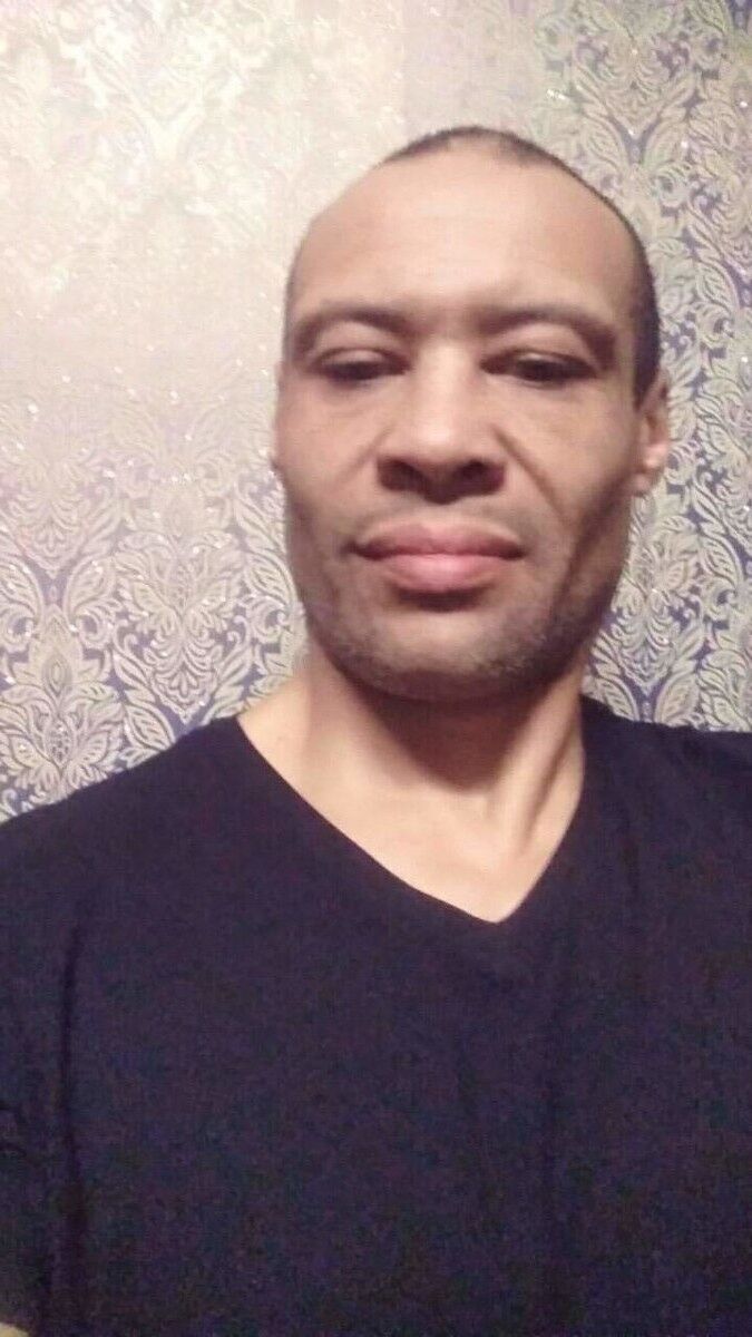 ���� 18149143 ������� ��, 53 ����, ���� ���������� � ������