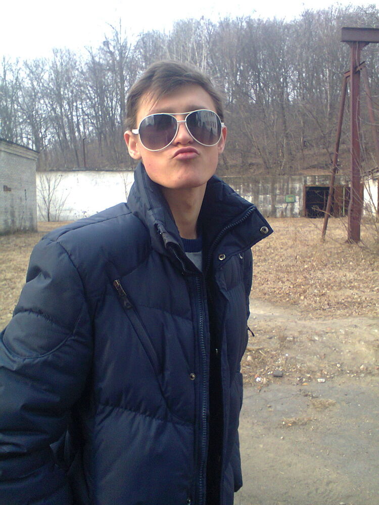 5627343  Alexandr, 31 ,    