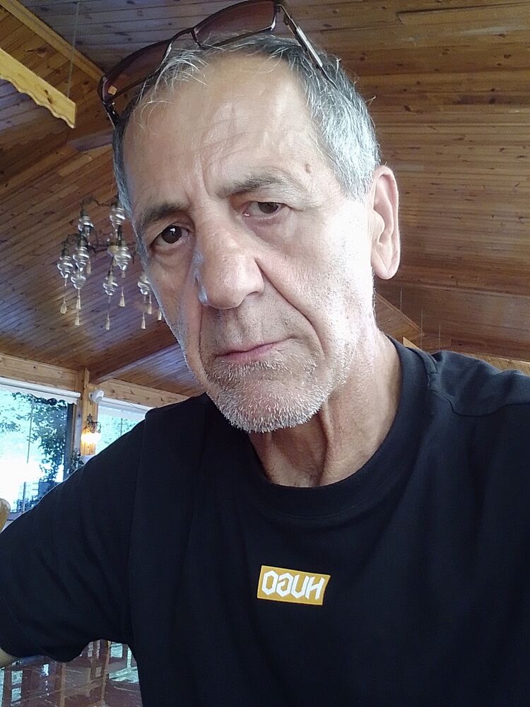  53797463  Alex, 52 ,    Antwerp