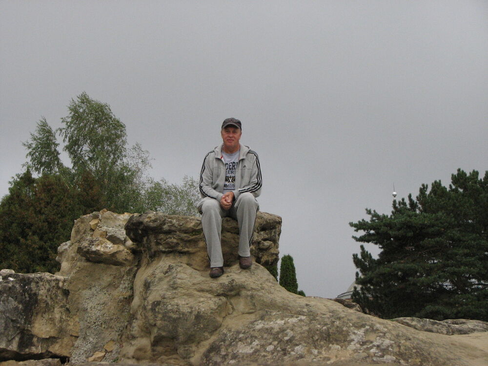 6645013  VICTOR, 55 ,    