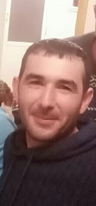 ,   Hovo, 38 ,  