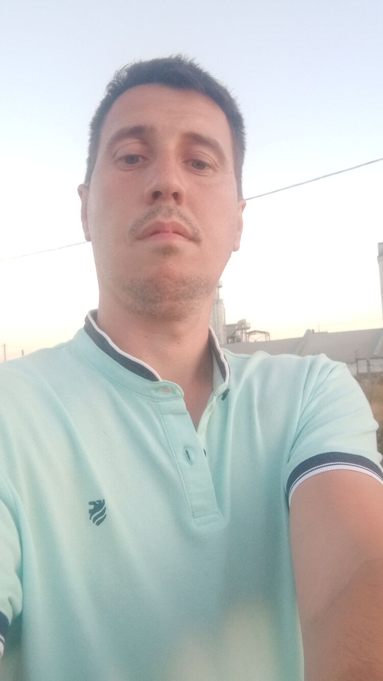  30386273  Ivan, 40 ,    -