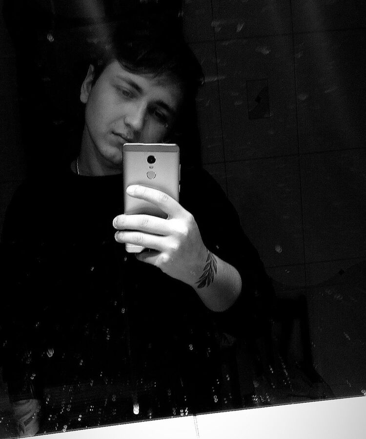  ,   Egor, 25 ,   