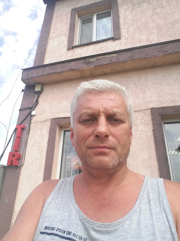  45834033  , 49 ,    