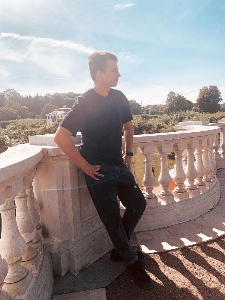  44193043  , 22 ,    -