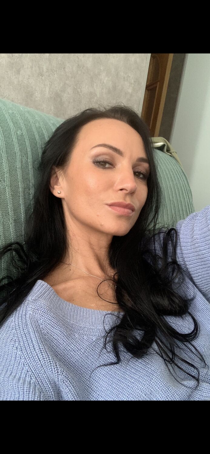  38116733  , 42 ,    -