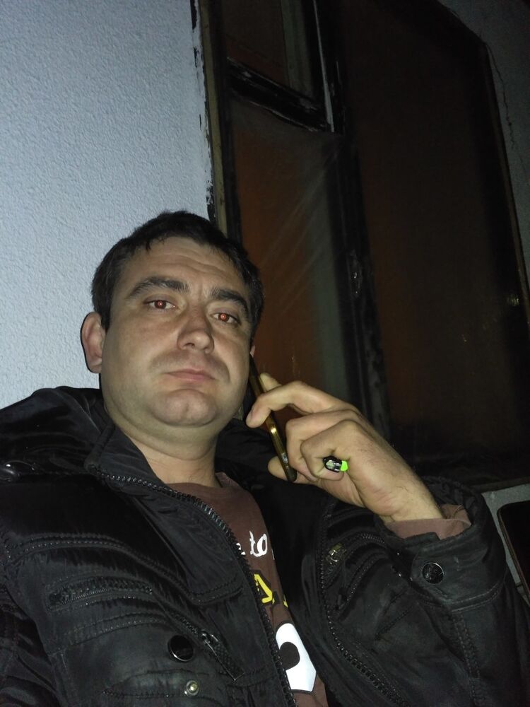  19831263  Sergei, 37 ,    