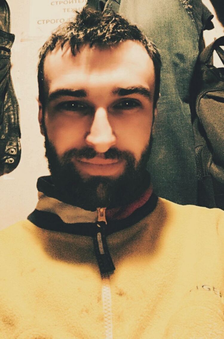  40197773  , 30 ,    