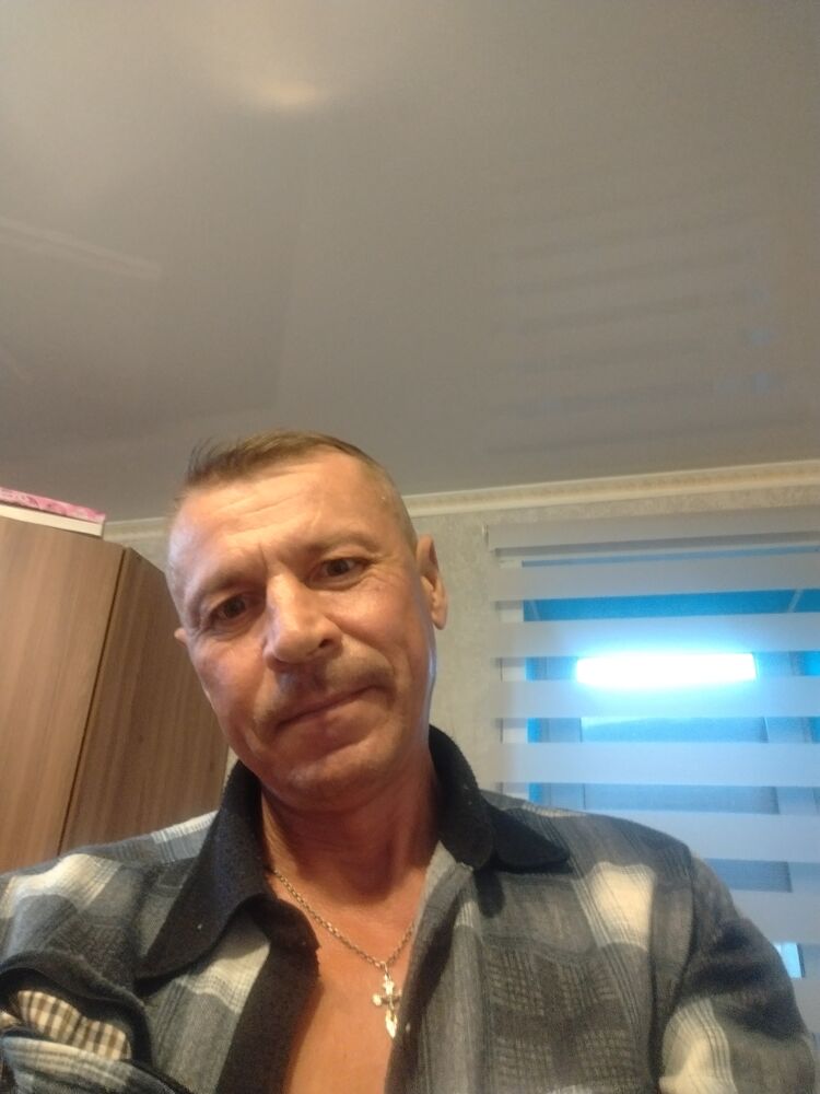  36783773  , 51 ,    