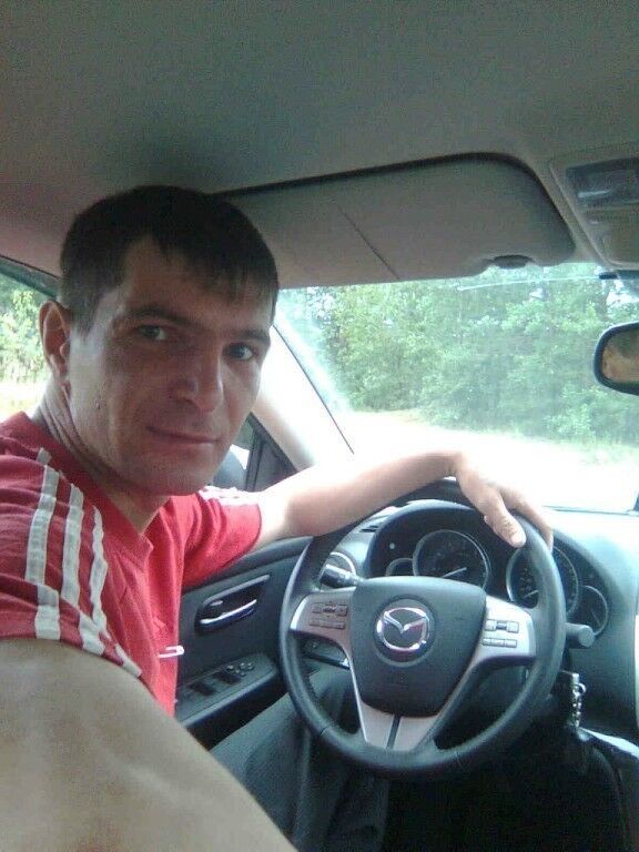  11198063  Sergey, 49 ,    -