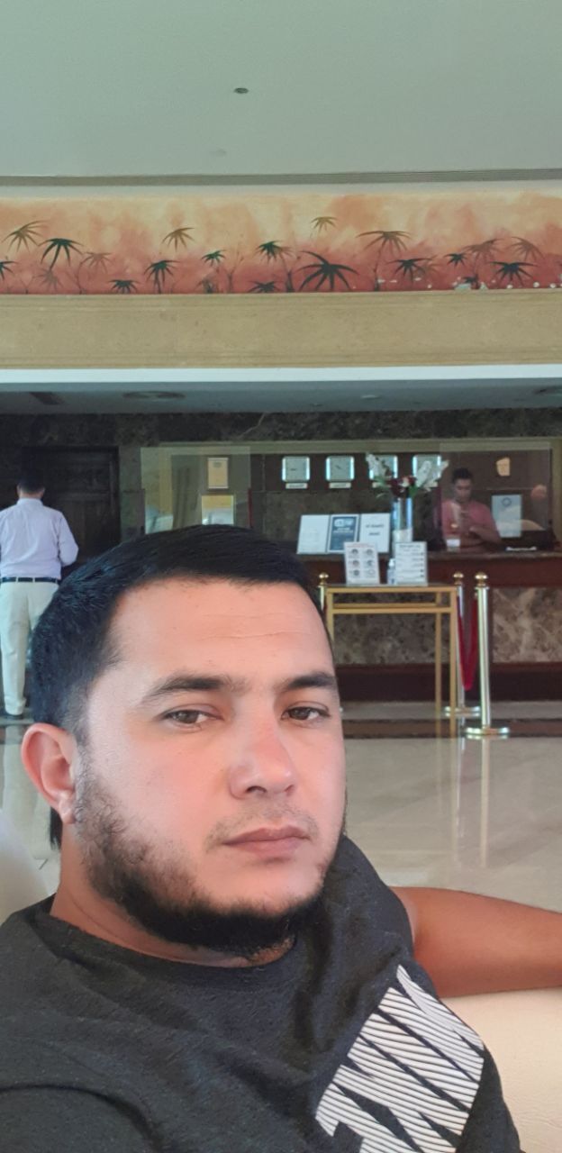  23939733  Ziyodulla, 37 ,    