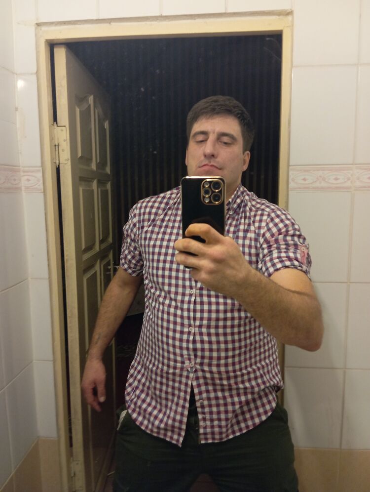  48484063  , 34 ,    