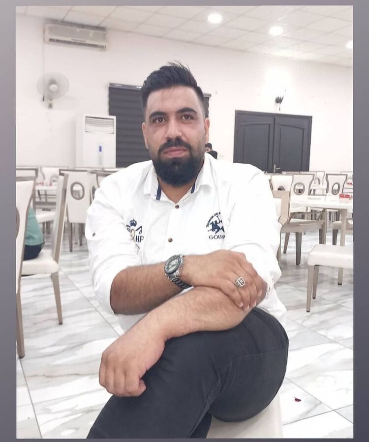  ,   Sultan, 32 ,   ,   