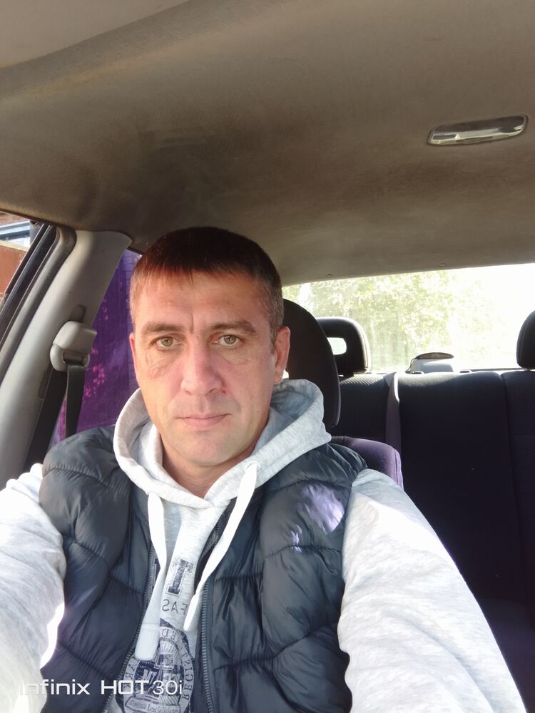  53848673  Denis, 40 ,     