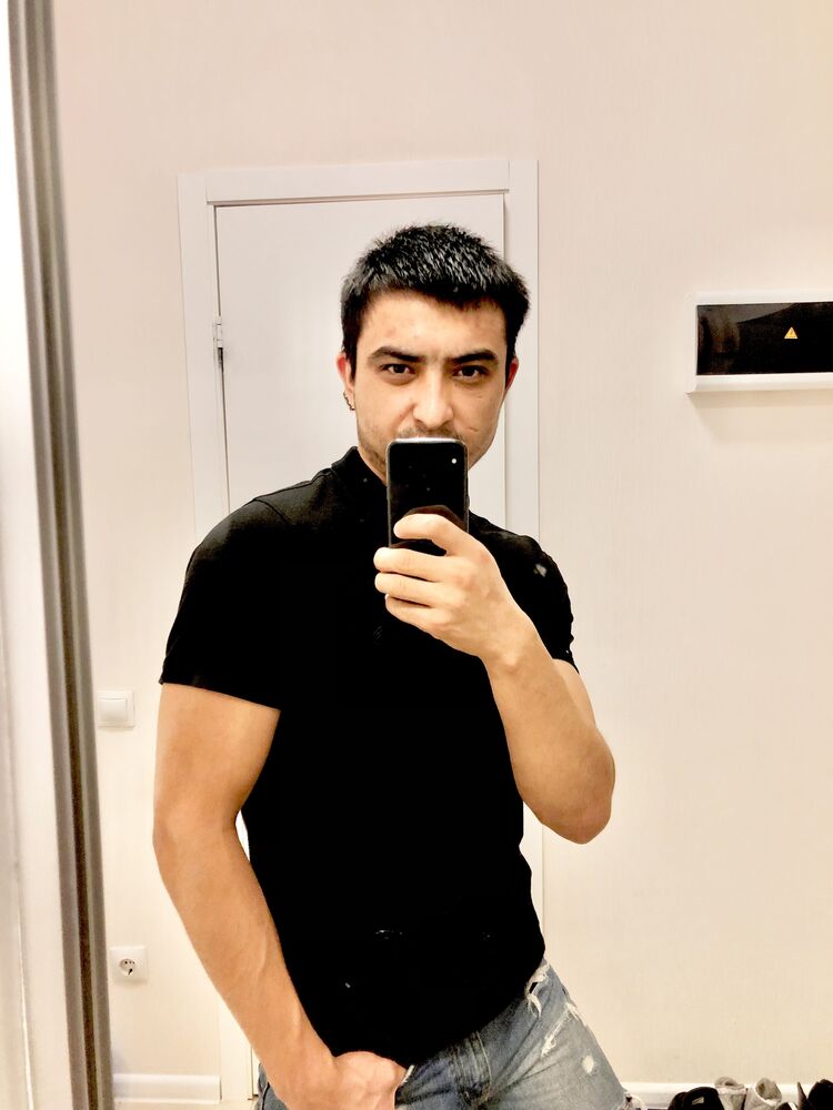  ,   Dean, 24 ,   ,   , c , 
