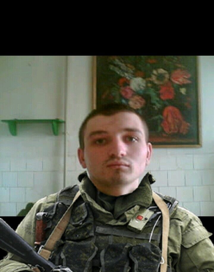  17327443  Viktor, 32 ,    