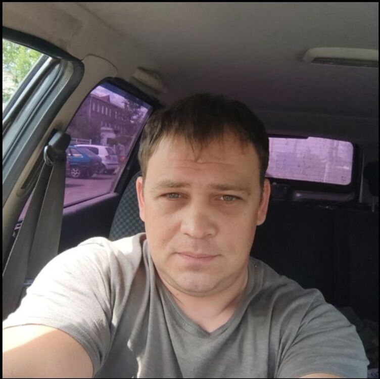  36476673  Oleg, 37 ,    