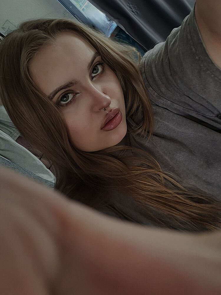  54388563  Mistakess, 23 ,    