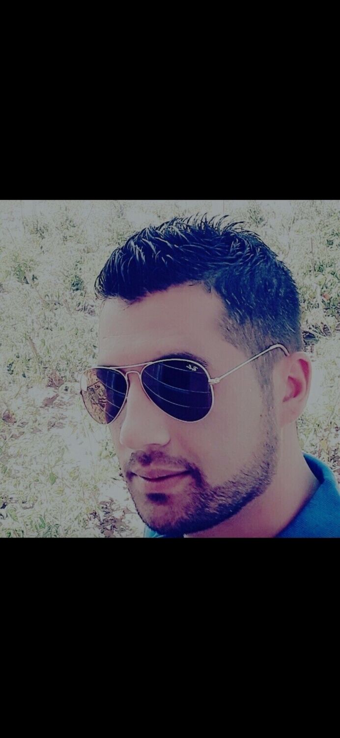  39408273  Homelander, 34 ,    