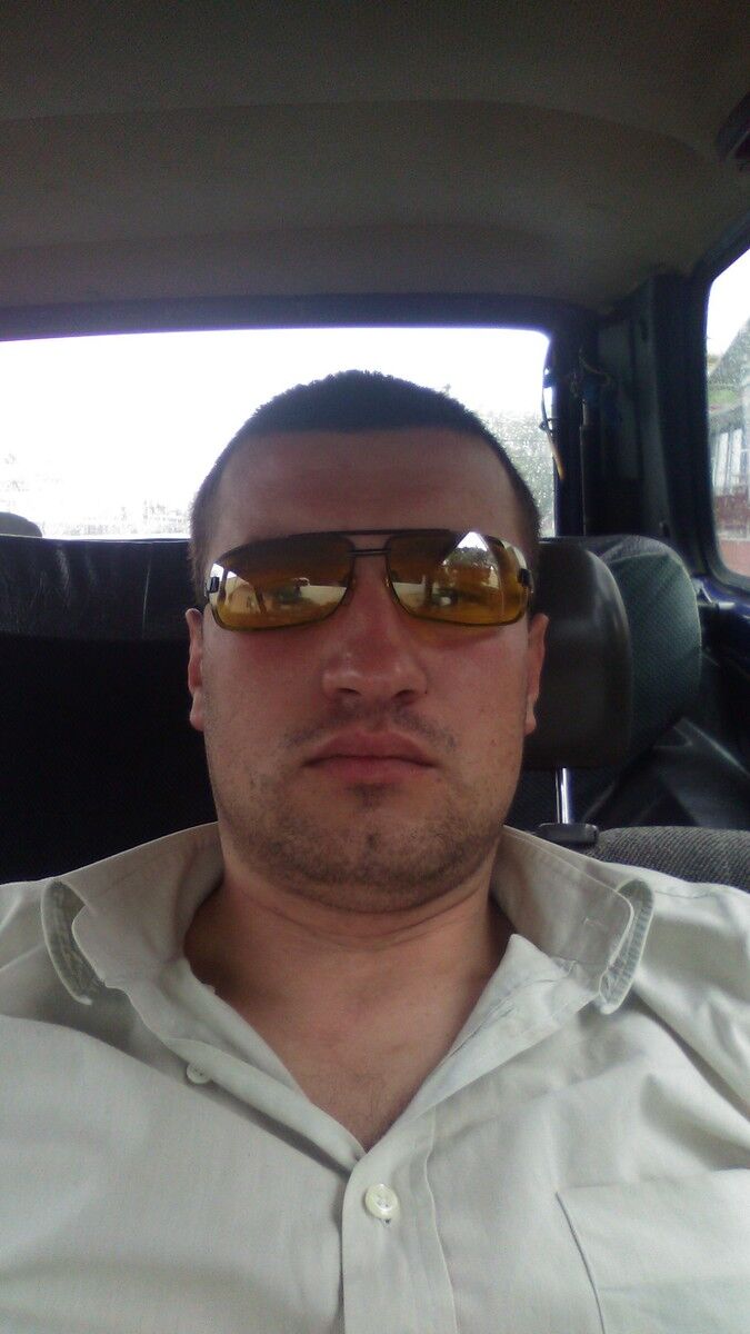  ,   Andrej, 34 ,   ,   , c 