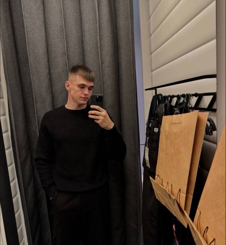  48178933  , 22 ,    