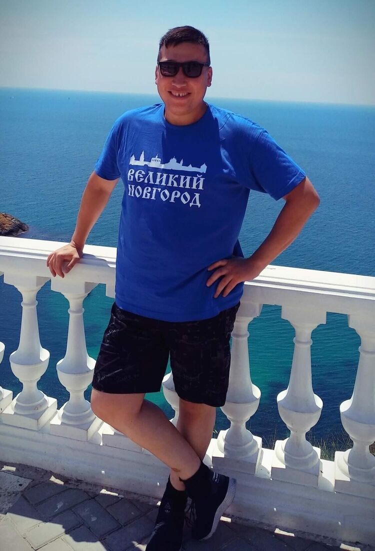  29282123  Arman, 39 ,    