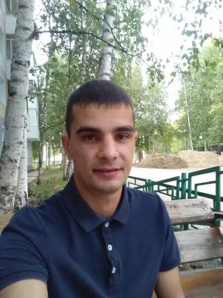  41467383  Denis, 31 ,    