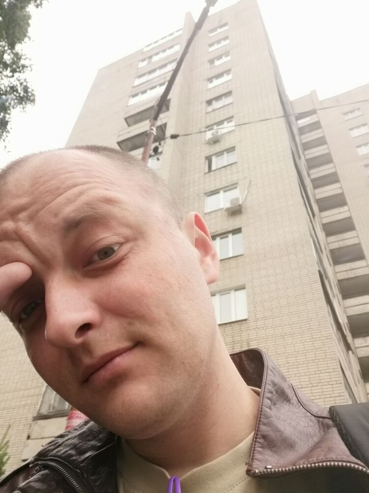  28070393  , 35 ,    