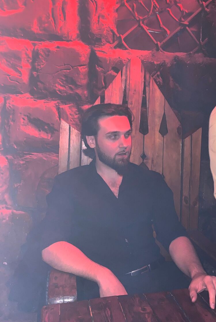  37858833  Hokage, 30 ,    