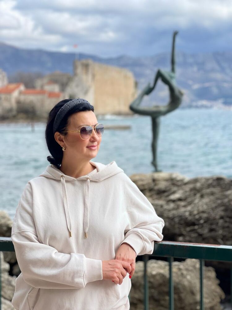  41688623  Cleo, 47 ,    Budva