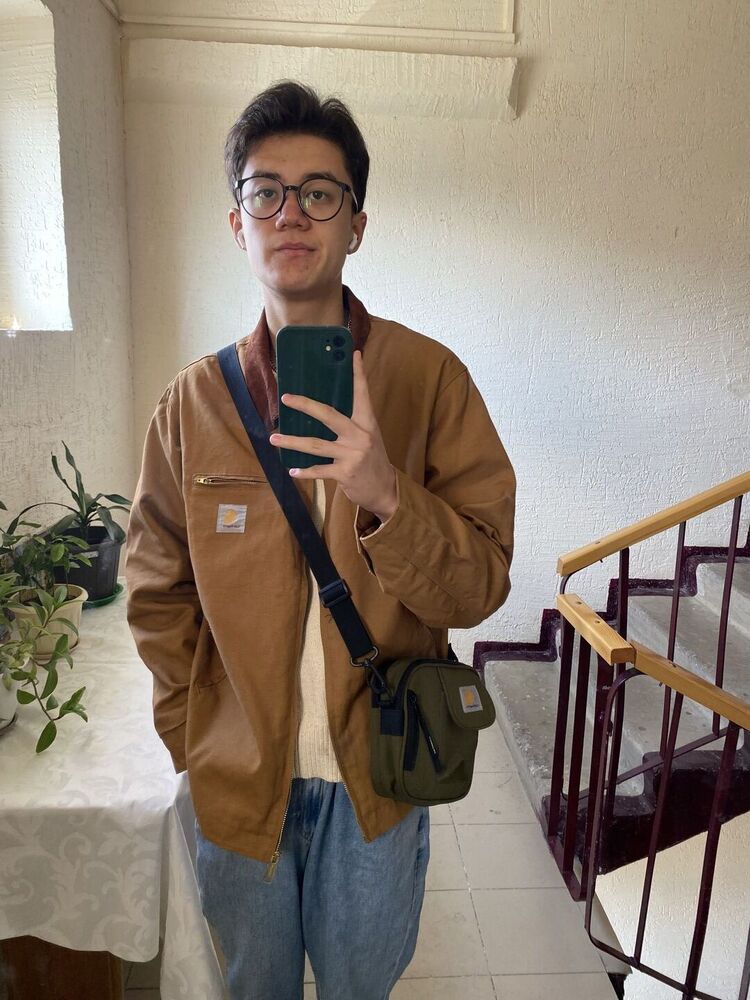  40684683  Aslan, 21 ,    