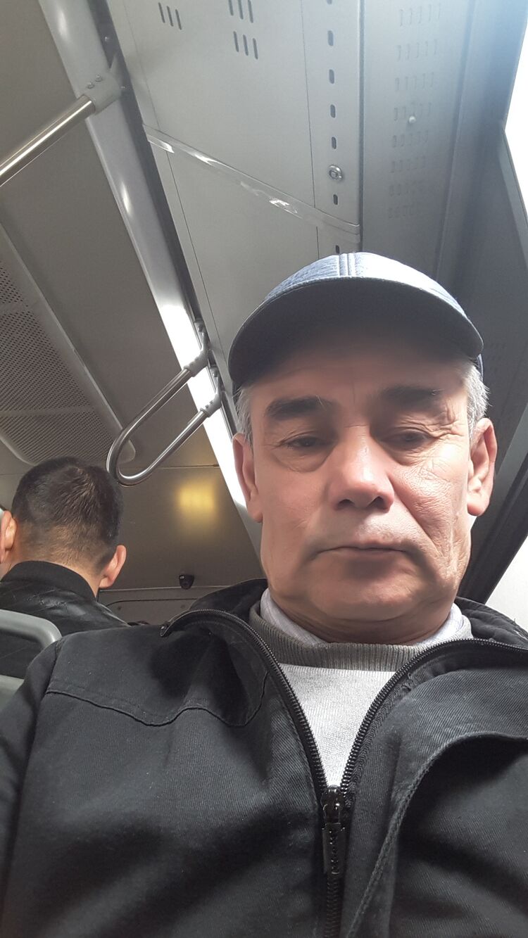  41965323  Doniyar, 52 ,    