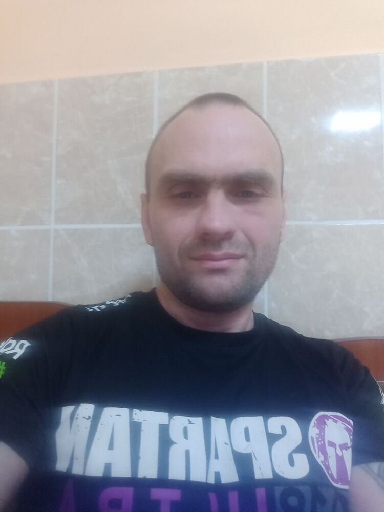  38473353  SeRgHeI, 37 ,    