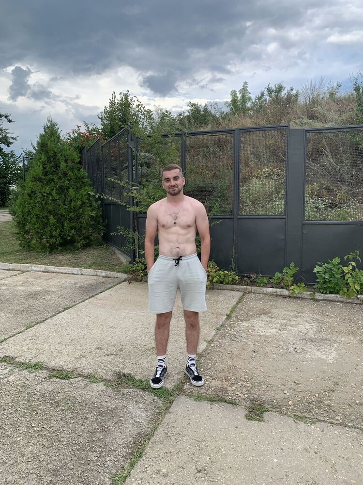 46075943  Igor, 28 ,    