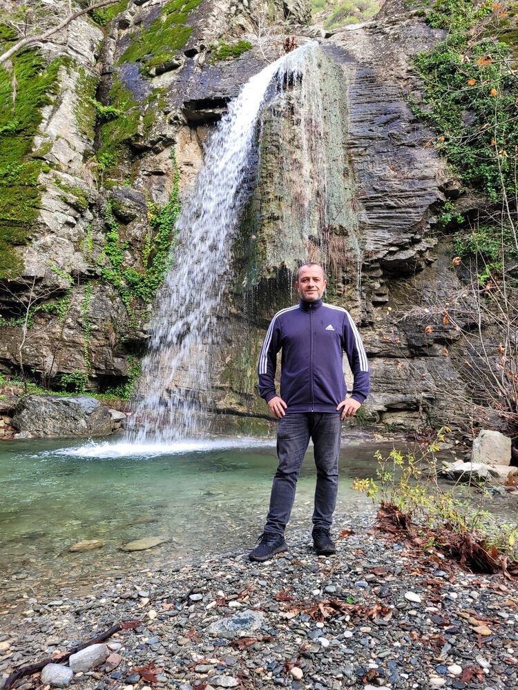  ,   Hakan, 49 ,   ,   